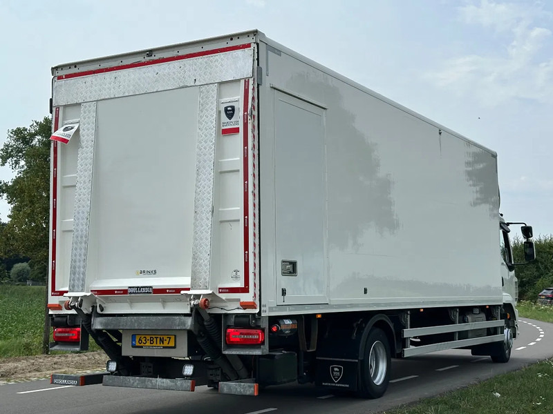 DAF LF 210 LF210.14. EURO6. 2022. 183401km 805x248x248. Bakwagen met Laadklep 2500kg - Koffer LKW: das Bild 4 DAF LF 210 LF210.14. EURO6. 2022. 183401km 805x248x248. Bakwagen met Laadklep 2500kg - Koffer LKW: das Bild 4