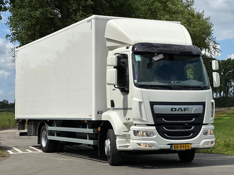 DAF LF 260 LF 260.14 EURO6. 2023. 83447km 720x248x235. 7233kg Laadvermogen!! - Koffer LKW: das Bild 2 DAF LF 260 LF 260.14 EURO6. 2023. 83447km 720x248x235. 7233kg Laadvermogen!! - Koffer LKW: das Bild 2