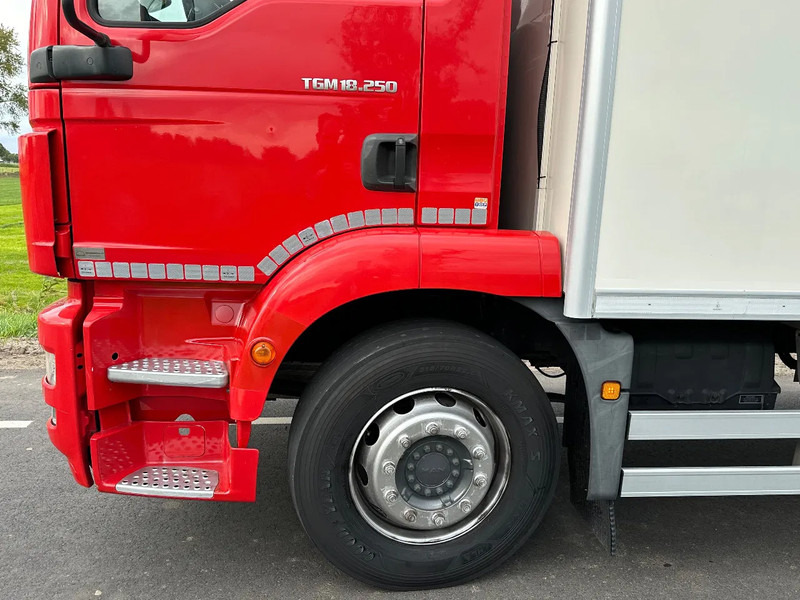 MAN TGM TGM 18.290 GEÏSOLEERDE OPBOUW - Koffer LKW: das Bild 5 MAN TGM TGM 18.290 GEÏSOLEERDE OPBOUW - Koffer LKW: das Bild 5
