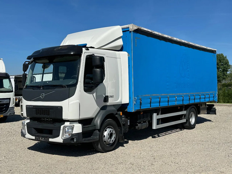 Volvo FL FL280.16 EURO6. 2022. OPRIJWAGEN , PAARDENWAGEN. - Fahrgestell LKW: das Bild 1 Volvo FL FL280.16 EURO6. 2022. OPRIJWAGEN , PAARDENWAGEN. - Fahrgestell LKW: das Bild 1