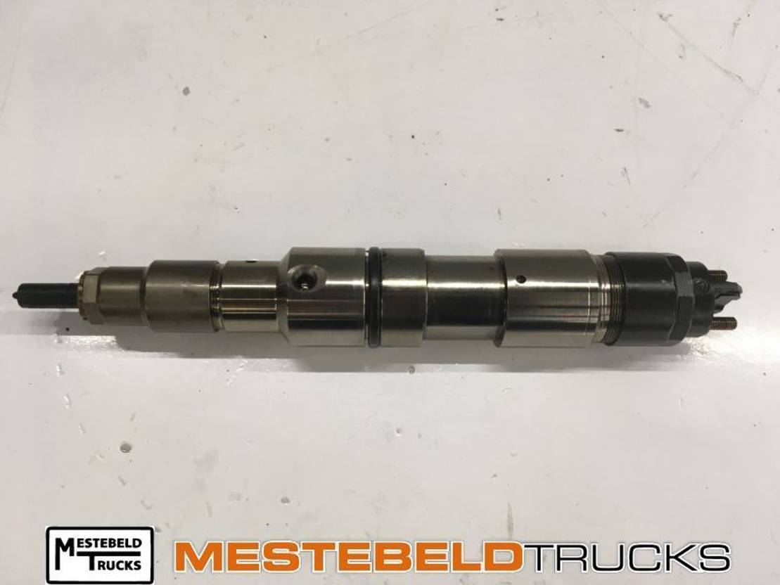 MAN Injector D0836 LFL60 - Kraftstoffaufbereitung/ Kraftstoffförderung für Transporter: das Bild 1 MAN Injector D0836 LFL60 - Kraftstoffaufbereitung/ Kraftstoffförderung für Transporter: das Bild 1