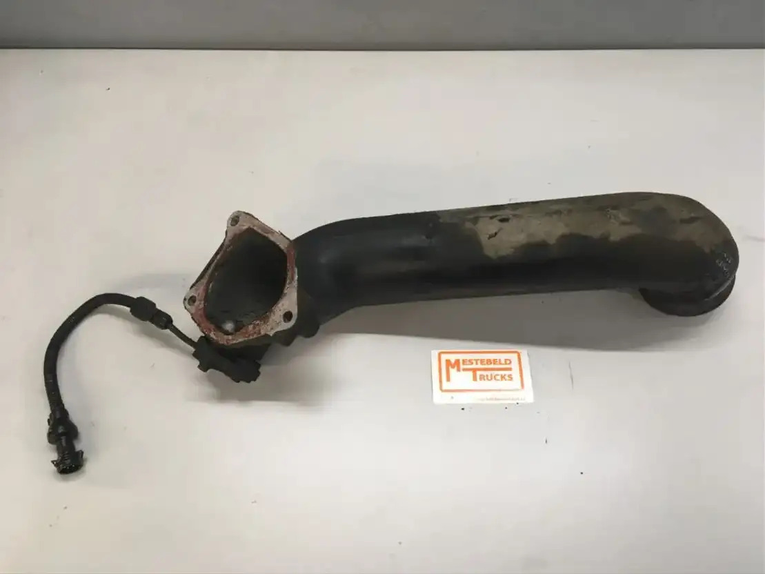MAN L uchtinlaatpijp - Motor und Teile für LKW: das Bild 1 MAN L uchtinlaatpijp - Motor und Teile für LKW: das Bild 1