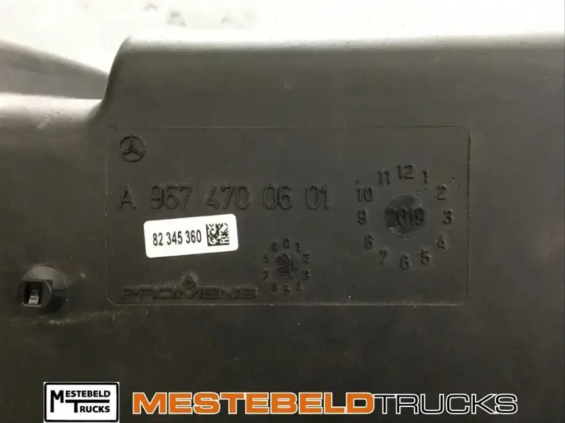 Mercedes-Benz Brandstoftank Atego 130 Liter - Kraftstofftank für LKW: das Bild 2 Mercedes-Benz Brandstoftank Atego 130 Liter - Kraftstofftank für LKW: das Bild 2