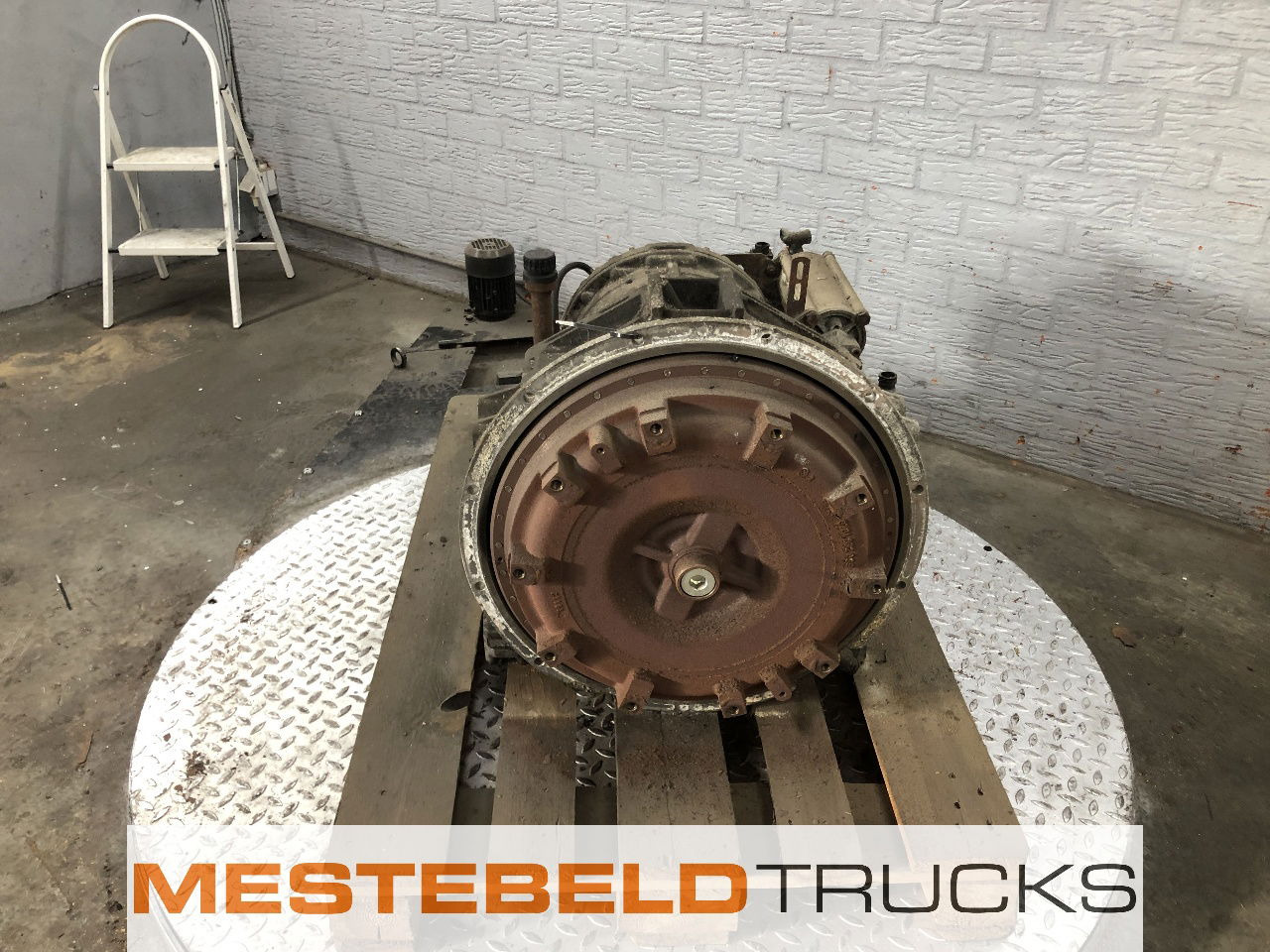 Volvo Versnellingsbak 5 HP 602 C Bus - Getriebe und Teile für LKW: das Bild 4 Volvo Versnellingsbak 5 HP 602 C Bus - Getriebe und Teile für LKW: das Bild 4