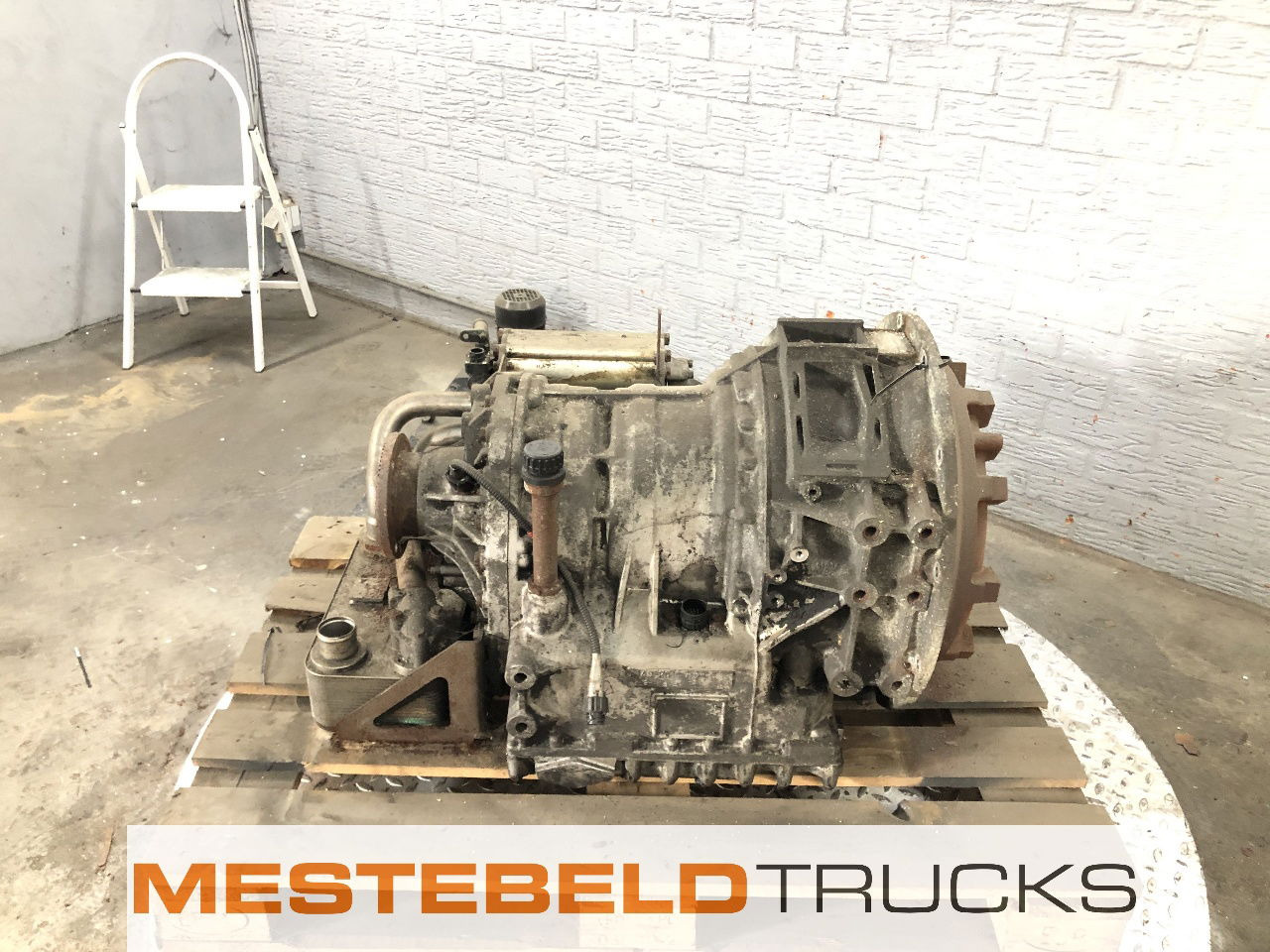 Volvo Versnellingsbak 5 HP 602 C Bus - Getriebe und Teile für LKW: das Bild 3 Volvo Versnellingsbak 5 HP 602 C Bus - Getriebe und Teile für LKW: das Bild 3