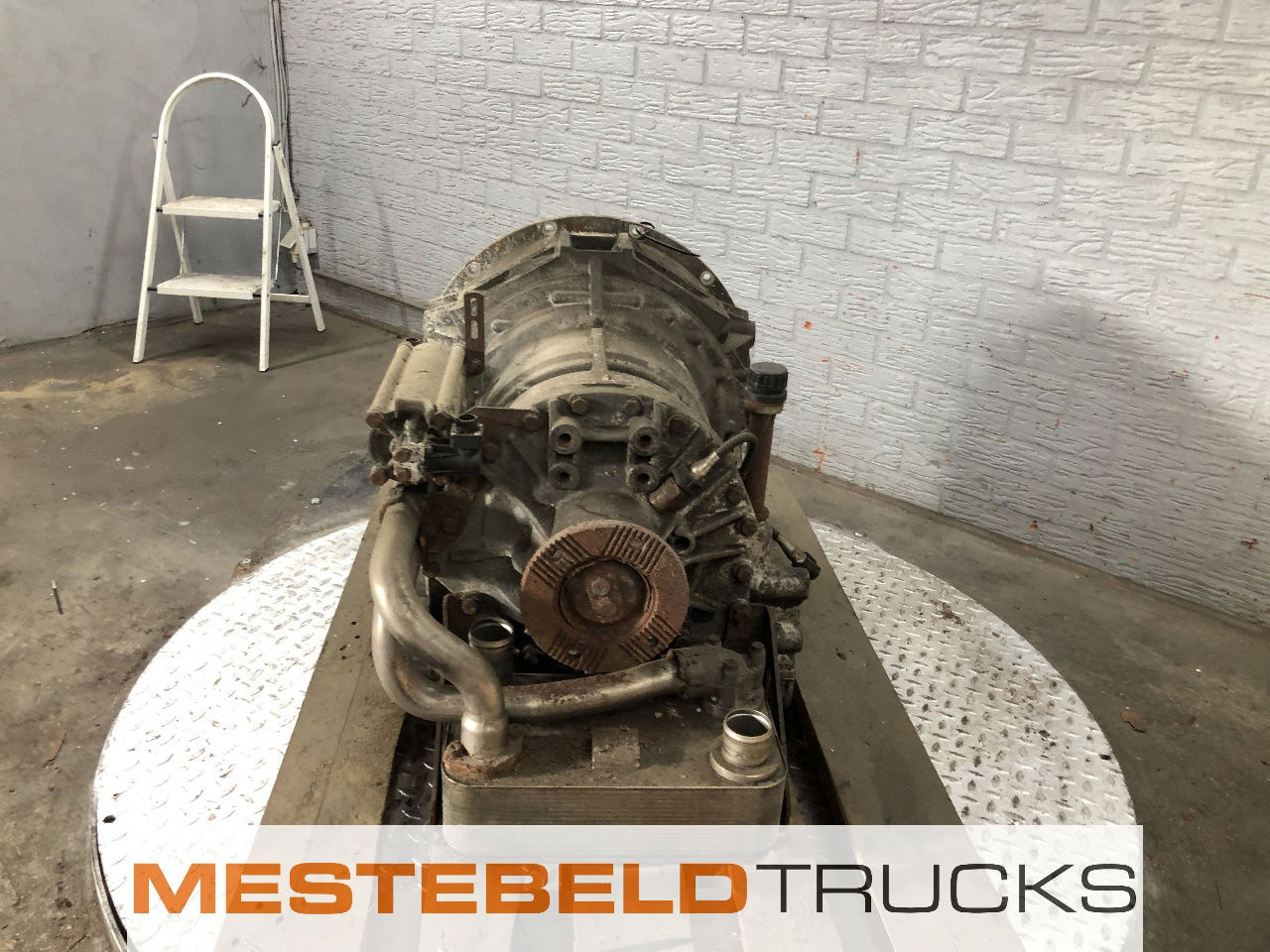 Volvo Versnellingsbak 5 HP 602 C Bus - Getriebe und Teile für LKW: das Bild 2 Volvo Versnellingsbak 5 HP 602 C Bus - Getriebe und Teile für LKW: das Bild 2