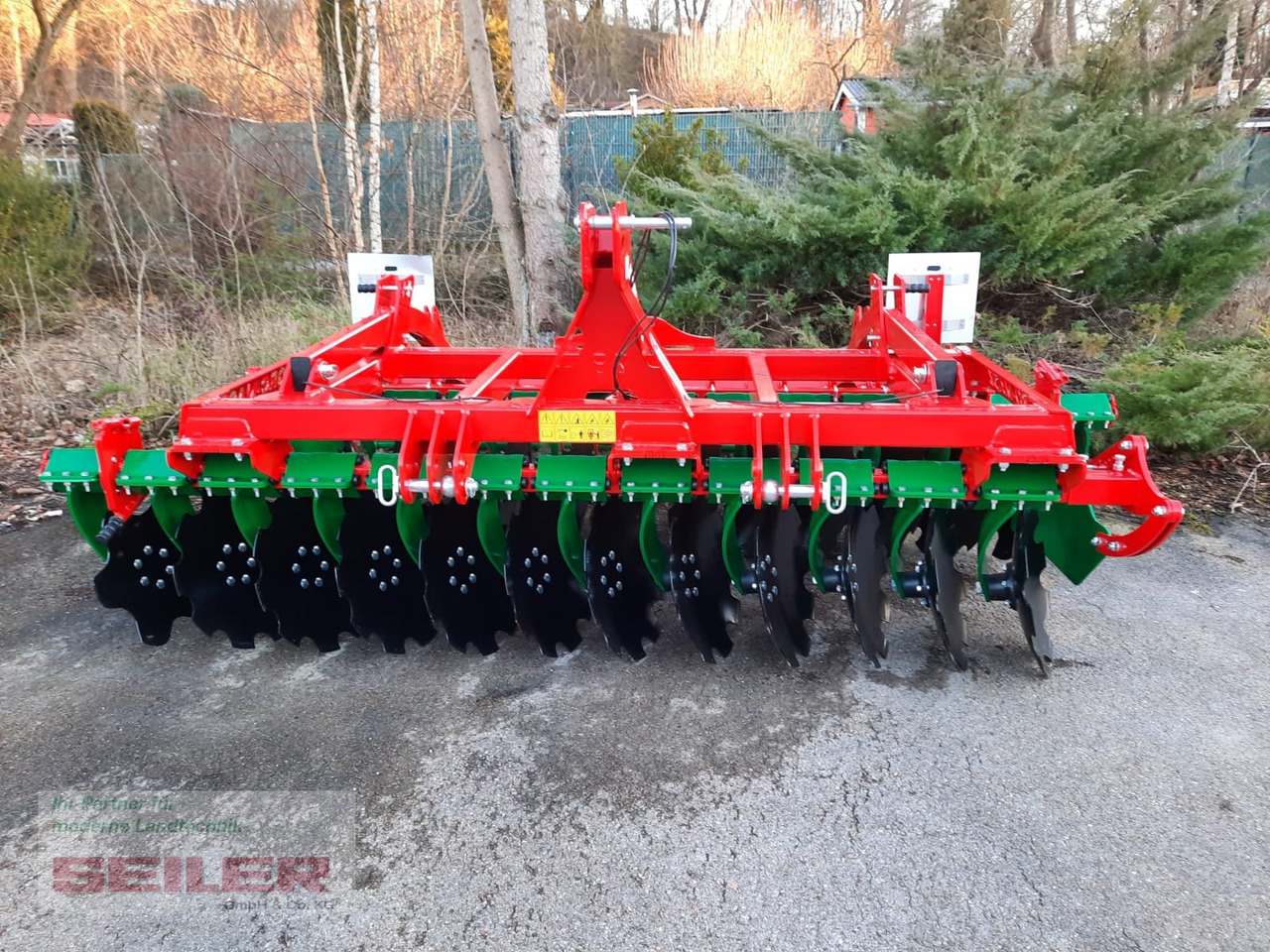 Agro-Masz BT 30 + Rohrstabwalze 500 mm - Scheibenegge: das Bild 4 Agro-Masz BT 30 + Rohrstabwalze 500 mm - Scheibenegge: das Bild 4