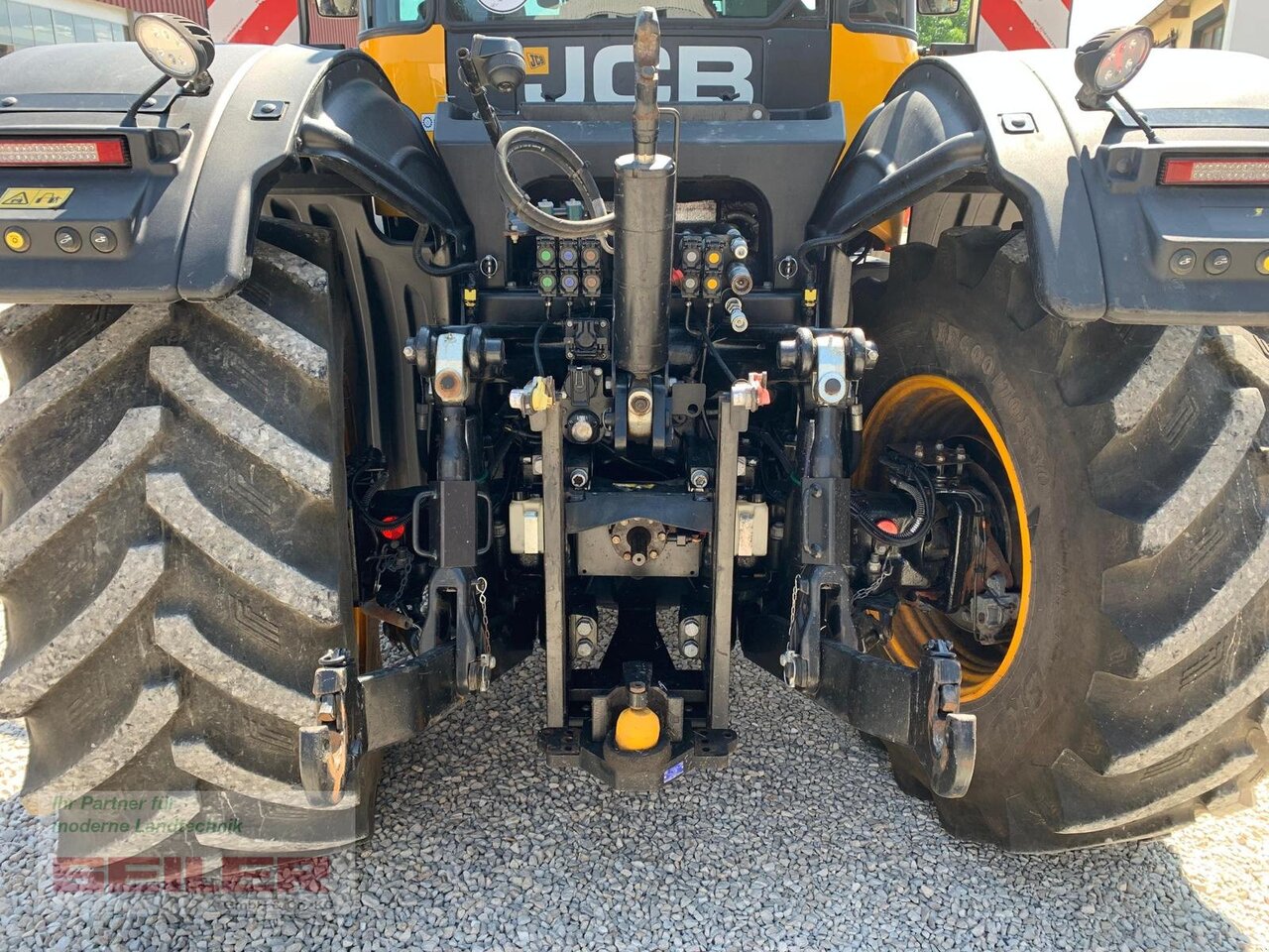 JCB Fastrac 4220 - Traktor: das Bild 5 JCB Fastrac 4220 - Traktor: das Bild 5