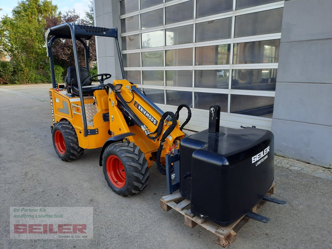 Knikmops KM 125 TE - Hoflader: das Bild 3 Knikmops KM 125 TE - Hoflader: das Bild 3
