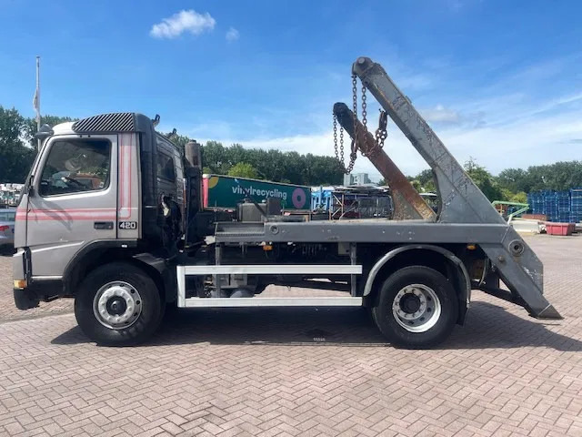 Volvo FM 12.420 Full Steel - Sattelzugmaschine: das Bild 3 Volvo FM 12.420 Full Steel - Sattelzugmaschine: das Bild 3