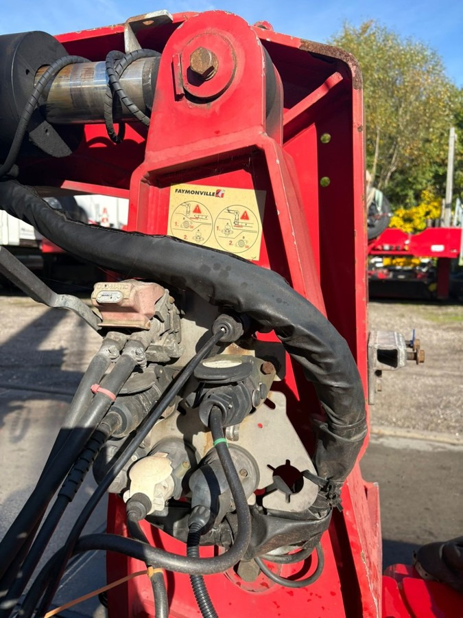 FAYMONVILLE Megamax Z-2H-V-KBV-AA Yachttransport - Tieflader Auflieger: das Bild 3 FAYMONVILLE Megamax Z-2H-V-KBV-AA Yachttransport - Tieflader Auflieger: das Bild 3