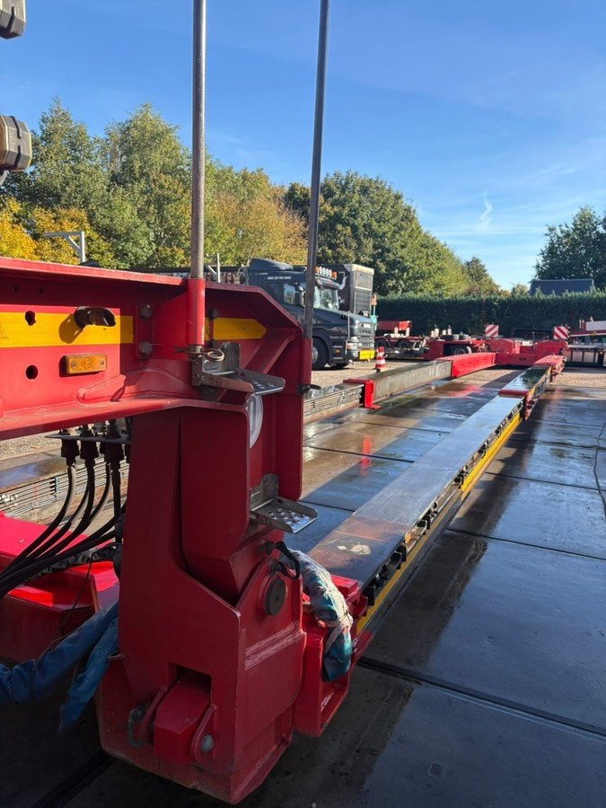 FAYMONVILLE Megamax Z-2H-V-KBV-AA Yachttransport - Tieflader Auflieger: das Bild 2 FAYMONVILLE Megamax Z-2H-V-KBV-AA Yachttransport - Tieflader Auflieger: das Bild 2