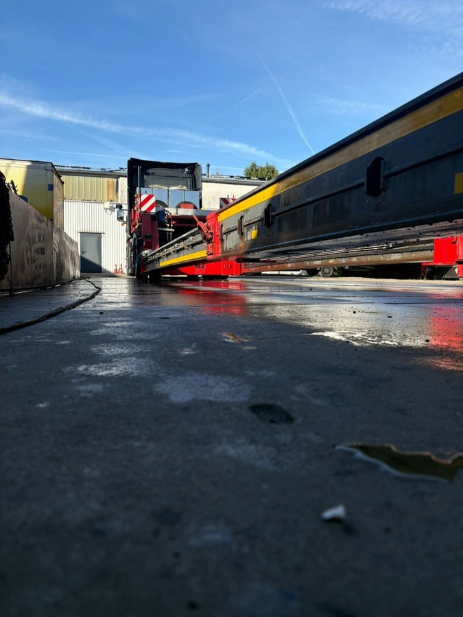 FAYMONVILLE Megamax Z-2H-V-KBV-AA Yachttransport - Tieflader Auflieger: das Bild 5 FAYMONVILLE Megamax Z-2H-V-KBV-AA Yachttransport - Tieflader Auflieger: das Bild 5