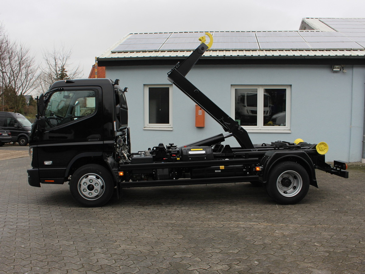 FUSO Canter FUSO 9C18 Duonic City Abrollkipper Black - Abrollkipper, Autokran: das Bild 5 FUSO Canter FUSO 9C18 Duonic City Abrollkipper Black - Abrollkipper, Autokran: das Bild 5