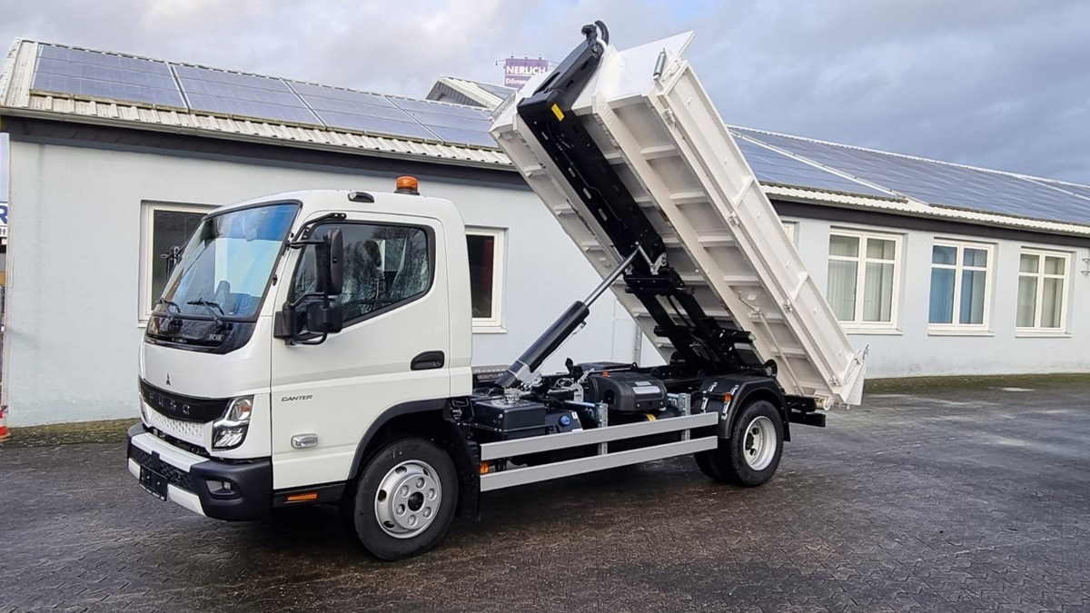 FUSO FUSO 9C18 Duonic City Abrollkipper AHK - Abrollkipper: das Bild 1 FUSO FUSO 9C18 Duonic City Abrollkipper AHK - Abrollkipper: das Bild 1