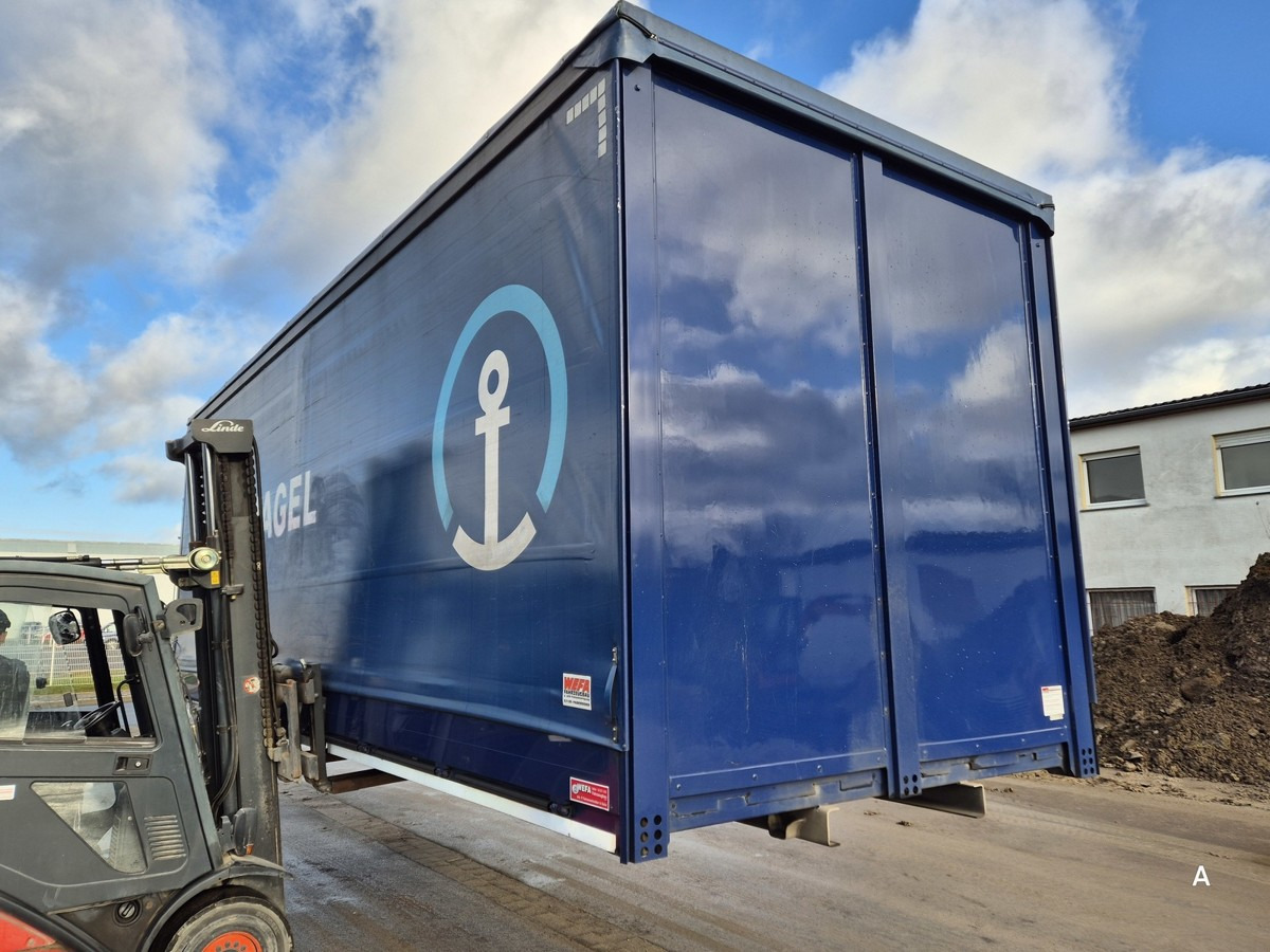 MAN Bordwand Pritsche Plane 7.25m Bj.2017 f. 12T - Plane LKW: das Bild 4 MAN Bordwand Pritsche Plane 7.25m Bj.2017 f. 12T - Plane LKW: das Bild 4