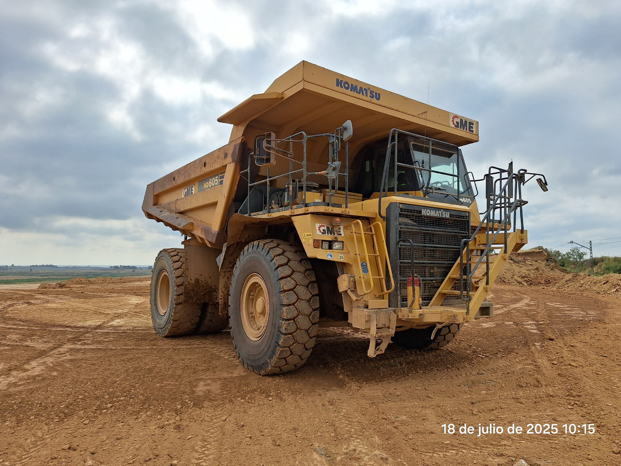 KOMATSU HD605 7-EO - Dumper Starr: das Bild 1 KOMATSU HD605 7-EO - Dumper Starr: das Bild 1