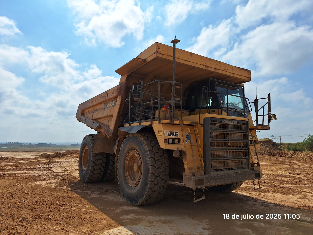 KOMATSU HD605 7-EO - Dumper Starr: das Bild 2 KOMATSU HD605 7-EO - Dumper Starr: das Bild 2