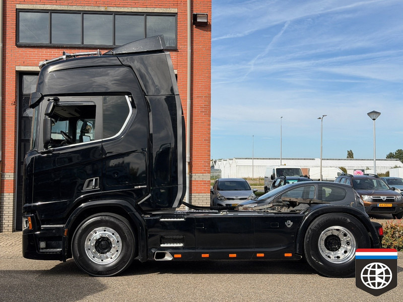 Scania R 580 RETARDER / HYDRAULIC / LEATHER / TACHO2 - Sattelzugmaschine: das Bild 3 Scania R 580 RETARDER / HYDRAULIC / LEATHER / TACHO2 - Sattelzugmaschine: das Bild 3