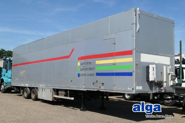 Wiese, Autotransporter, Motorsport, Oldtimer - Auflieger: das Bild 1 Wiese, Autotransporter, Motorsport, Oldtimer - Auflieger: das Bild 1