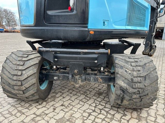 Mobilbagger CAT M315F, OilQuick, Hammer- u- Greifersteuerung: das Bild 11