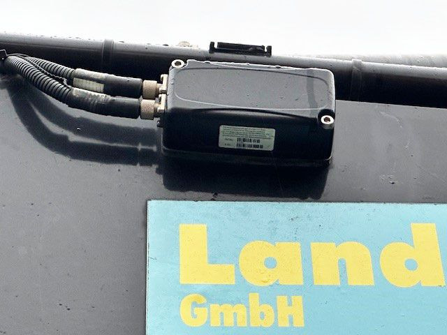 Mobilbagger CAT M315F, OilQuick, Hammer- u- Greifersteuerung: das Bild 16
