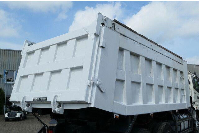 Foton Daimler TX 3234 6x4, Stahl, 20m³ - Kipper: das Bild 4 Foton Daimler TX 3234 6x4, Stahl, 20m³ - Kipper: das Bild 4