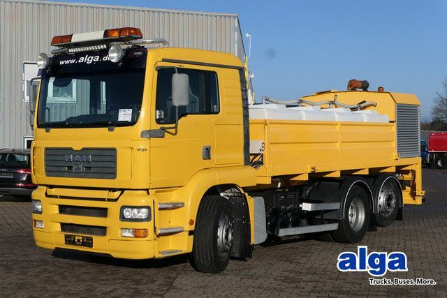 MAN 26.413/6x2/4x 2000 ltr. Tanks/Deutz Motor - Kommunal-/ Sonderfahrzeug: das Bild 1 MAN 26.413/6x2/4x 2000 ltr. Tanks/Deutz Motor - Kommunal-/ Sonderfahrzeug: das Bild 1