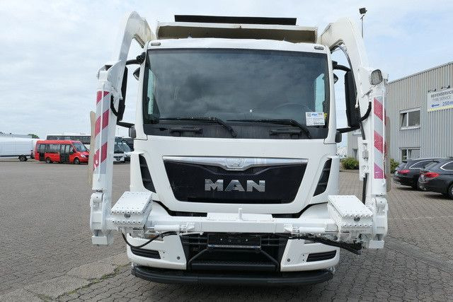 MAN 26.320 TGS BL 6x2, Überkopflader/Frontlader, AC MAN 26.320 TGS BL 6x2, Überkopflader/Frontlader, AC - Müllwagen: das Bild 2 MAN 26.320 TGS BL 6x2, Überkopflader/Frontlader, AC MAN 26.320 TGS BL 6x2, Überkopflader/Frontlader, AC - Müllwagen: das Bild 2