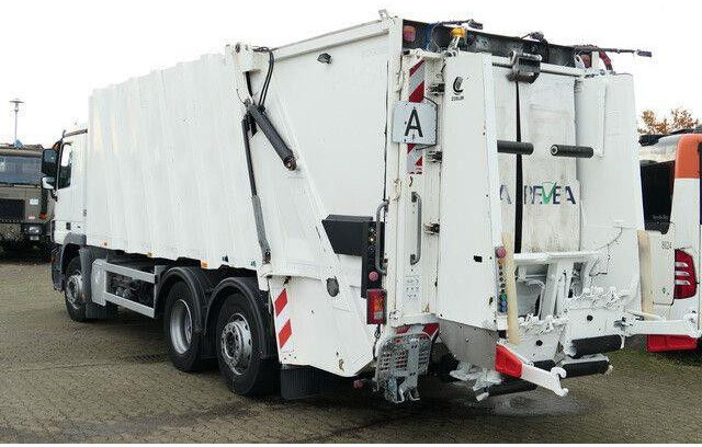 Mercedes-Benz 2532 L Actros 6x2, Faun, Variopress, Zöller, AC - Müllwagen: das Bild 2 Mercedes-Benz 2532 L Actros 6x2, Faun, Variopress, Zöller, AC - Müllwagen: das Bild 2