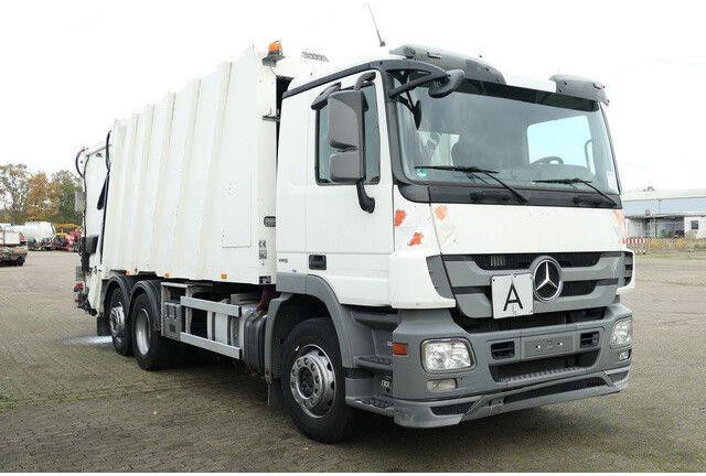 Mercedes-Benz 2532 L Actros 6x2, Faun, Variopress, Zöller, AC - Müllwagen: das Bild 3 Mercedes-Benz 2532 L Actros 6x2, Faun, Variopress, Zöller, AC - Müllwagen: das Bild 3