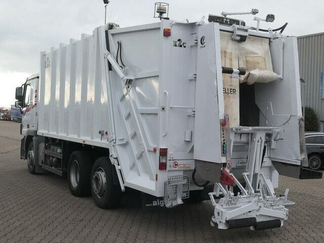 Mercedes-Benz 2532 L Actros 6x2, Medium X2EC23, Zöller 321 - Müllwagen: das Bild 5 Mercedes-Benz 2532 L Actros 6x2, Medium X2EC23, Zöller 321 - Müllwagen: das Bild 5