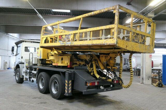Mercedes-Benz 2628 K/6x4/Arbeitsbühne/Tunnel/Funk/Kompressor - LKW mit Arbeitsbühne: das Bild 3 Mercedes-Benz 2628 K/6x4/Arbeitsbühne/Tunnel/Funk/Kompressor - LKW mit Arbeitsbühne: das Bild 3