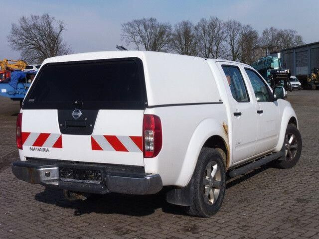 Nissan Navara 2.5 Tdi 4x4, DOKA, Pickup, Klima, AHK - Pritsche Transporter: das Bild 5 Nissan Navara 2.5 Tdi 4x4, DOKA, Pickup, Klima, AHK - Pritsche Transporter: das Bild 5