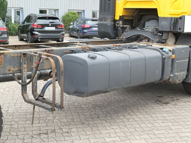 Renault 460 Premium Lander 6x4, Retarder, 10Räder, Klima - Fahrgestell LKW: das Bild 3 Renault 460 Premium Lander 6x4, Retarder, 10Räder, Klima - Fahrgestell LKW: das Bild 3
