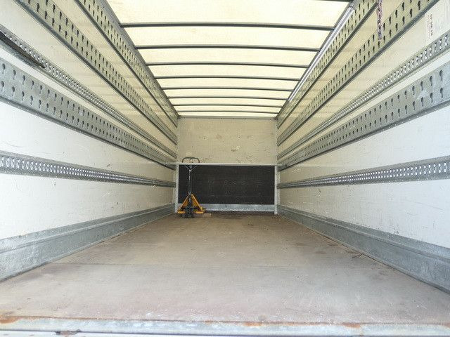 Renault Midlum 220 4x2, LBW, AHK, klima, Luftfederung - Koffer LKW: das Bild 4 Renault Midlum 220 4x2, LBW, AHK, klima, Luftfederung - Koffer LKW: das Bild 4