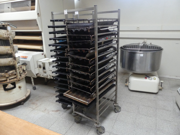 2 Chariots de four avec platine à baguettes - Bäckereimaschine: das Bild 2 2 Chariots de four avec platine à baguettes - Bäckereimaschine: das Bild 2