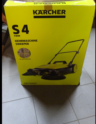 Balayeuse mécanique KARCHER S 4 Twin - Kehrsaugmaschine: das Bild 3 Balayeuse mécanique KARCHER S 4 Twin - Kehrsaugmaschine: das Bild 3
