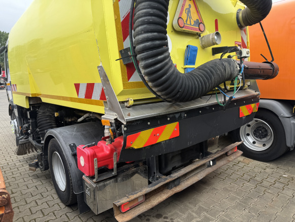 Tankwagen Camion balayeuse Renault SEMAT 6 M³: das Bild 10
