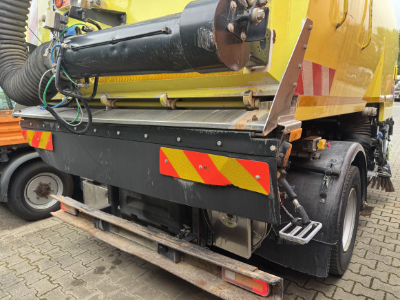 Tankwagen Camion balayeuse Renault SEMAT 6 M³: das Bild 8