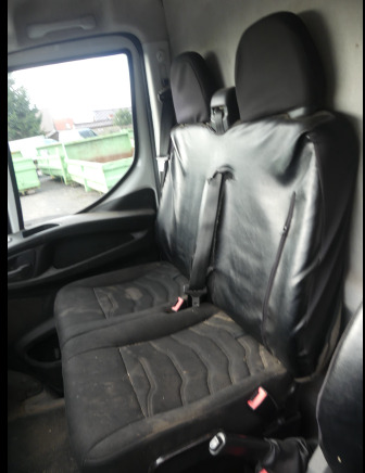 Kastenwagen Camionnette Iveco Daily (2016-134.234 km): das Bild 11