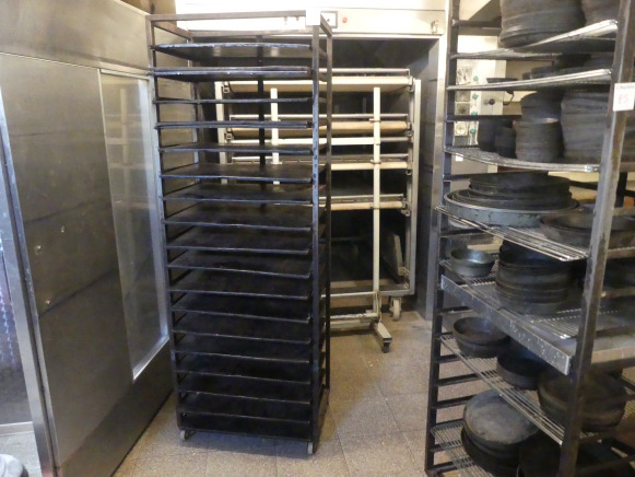 Chariot de four avec platine 60x45 cm - Bäckereimaschine: das Bild 2 Chariot de four avec platine 60x45 cm - Bäckereimaschine: das Bild 2