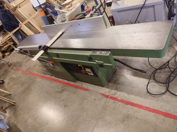 Dégauchisseuses Guillet 410 - Holzbearbeitungsmaschine: das Bild 1 Dégauchisseuses Guillet 410 - Holzbearbeitungsmaschine: das Bild 1