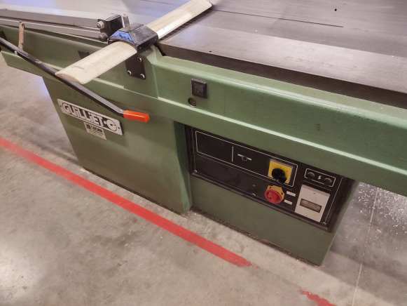 Dégauchisseuses Guillet 410 - Holzbearbeitungsmaschine: das Bild 2 Dégauchisseuses Guillet 410 - Holzbearbeitungsmaschine: das Bild 2