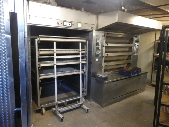 Four au mazout avec chambre étuve Ooms - Bäckereimaschine: das Bild 1 Four au mazout avec chambre étuve Ooms - Bäckereimaschine: das Bild 1