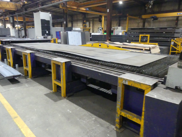 Machine de découpe laser CO² avec refroidisseur et aspiration de fumée Bystronic Bylaser 6000 - Metallbearbeitungsmaschine: das Bild 3 Machine de découpe laser CO² avec refroidisseur et aspiration de fumée Bystronic Bylaser 6000 - Metallbearbeitungsmaschine: das Bild 3