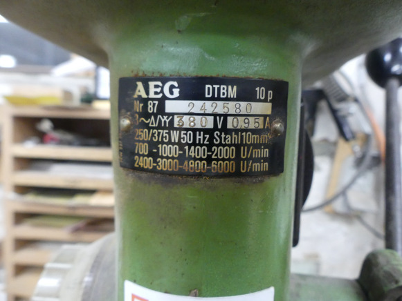 Perceuse sur colonne AEG - Metallbearbeitungsmaschine: das Bild 3 Perceuse sur colonne AEG - Metallbearbeitungsmaschine: das Bild 3