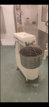 Pétrins / pétrisseurs à spirale VMI - Bäckereimaschine: das Bild 2 Pétrins / pétrisseurs à spirale VMI - Bäckereimaschine: das Bild 2