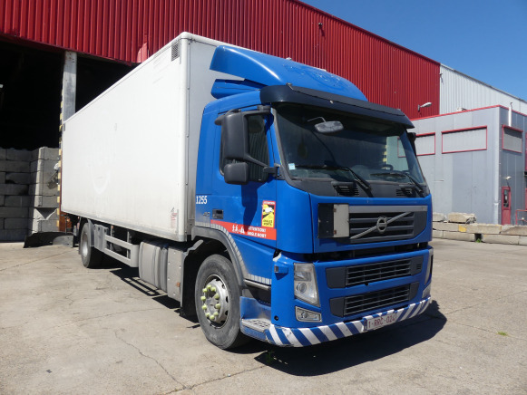 REF:1255 - Camion Fourgon Volvo FMFH E5 (2011-904.667 km) - Koffer LKW: das Bild 2 REF:1255 - Camion Fourgon Volvo FMFH E5 (2011-904.667 km) - Koffer LKW: das Bild 2