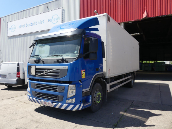 REF:1255 - Camion Fourgon Volvo FMFH E5 (2011-904.667 km) - Koffer LKW: das Bild 1 REF:1255 - Camion Fourgon Volvo FMFH E5 (2011-904.667 km) - Koffer LKW: das Bild 1